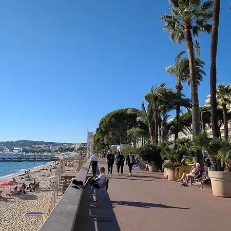 Апартаменты Chester Riviera Escape - Calme, Terrasse & Clim Proche Croisette Et Centre Канны